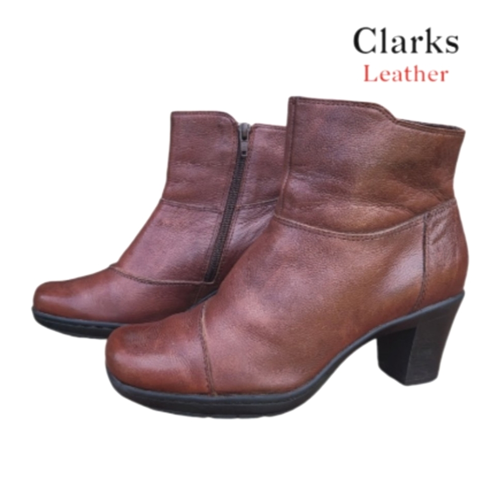 Clarks Leather Rosabelle Bendable Brown  Ankle Heel Boot Dress Shoe Women 7.5